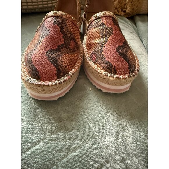 JLO Jennifer Lopez Shoes Pink Tank Snake Print Womans 8.5 - Picture 5 of 7